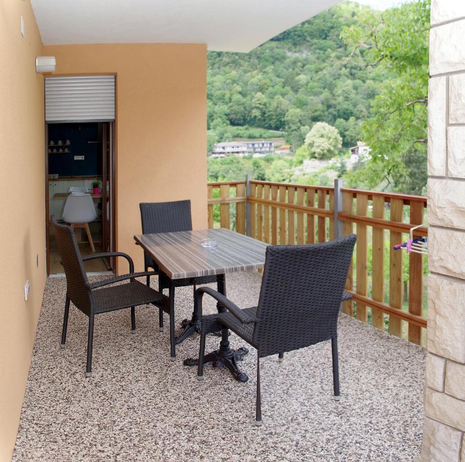 Riverside Apartments Most Na Soci Exterior photo